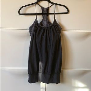 Lululemon 2 in 1 top